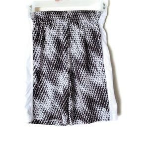 Xersion boys shorts size 8 white and black